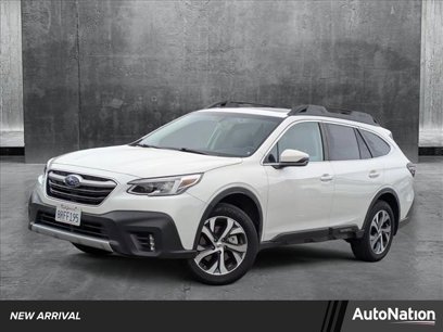 Used 2020 Subaru Outback Limited w/ Tech Package 2