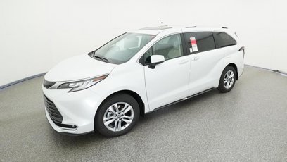 New 2025 Toyota Sienna Limited