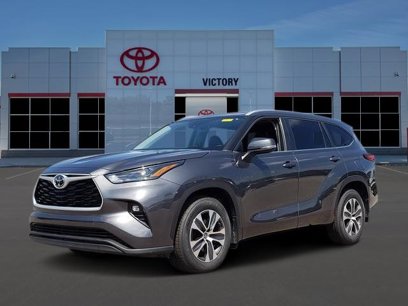 Used 2023 Toyota Highlander XLE