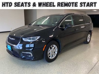 Used 2023 Chrysler Pacifica Touring-L