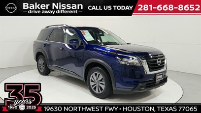 Used 2025 Nissan Pathfinder SV