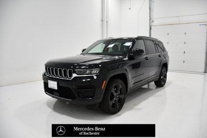 Used 2023 Jeep Grand Cherokee L Laredo