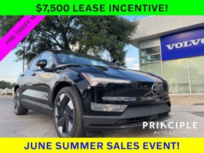 New 2025 Volvo EX30 Plus w/ Climate Package