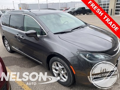 Used 2019 Chrysler Pacifica Touring-L w/ Tire & Wheel Group