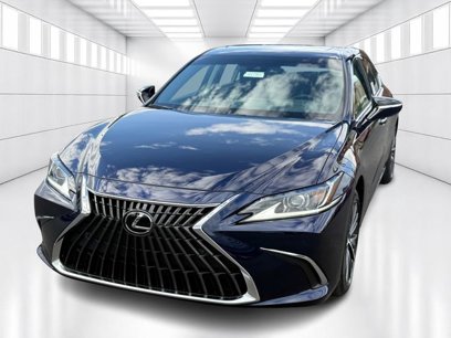 New 2025 Lexus ES 300h w/ Premium Package