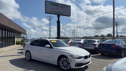 Used 2017 BMW 320i xDrive Sedan