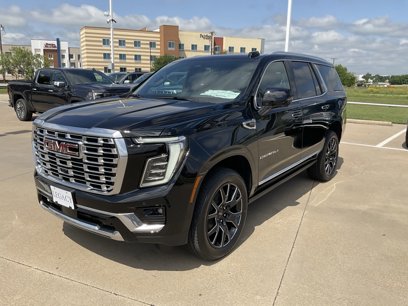 New 2025 GMC Yukon Denali w/ Sun & Power Step Package