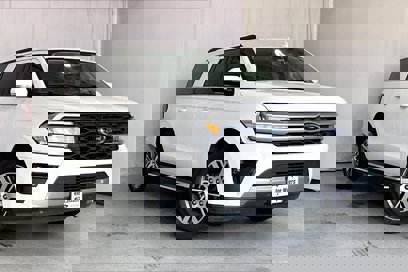 Used 2023 Ford Expedition Max XLT
