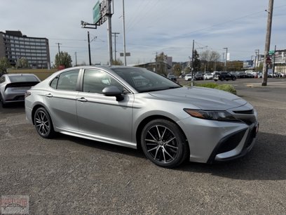 Used 2023 Toyota Camry SE