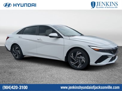 New 2024 Hyundai Elantra SEL w/ Convenience Package