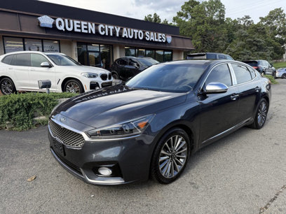 Used 2017 Kia Cadenza Premium w/ Luxury Package
