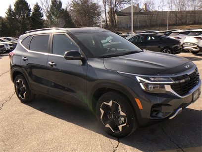 New 2025 Kia Seltos EX w/ EX Sunroof Package