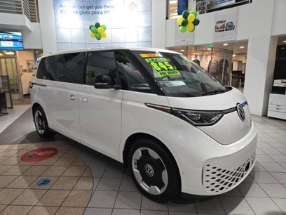 New 2025 Volkswagen ID. Buzz Pro S