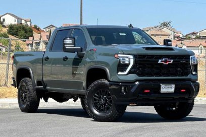 New 2025 Chevrolet Silverado 2500 ZR2 w/ Technology Package