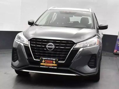 Used 2024 Nissan Kicks SV