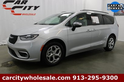 Used 2023 Chrysler Pacifica Limited