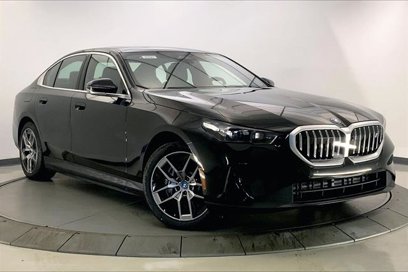 New 2025 BMW i5 xDrive40 w/ M Sport Package