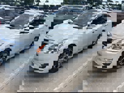 Used 2013 Nissan Altima 2.5 SL w/ Technology Pkg