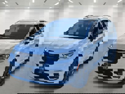 New 2025 Chrysler Pacifica Limited
