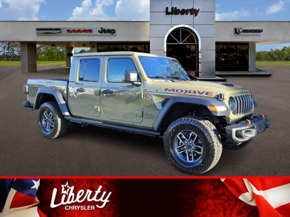 New 2025 Jeep Gladiator Mojave w/ Steel Bumper Group