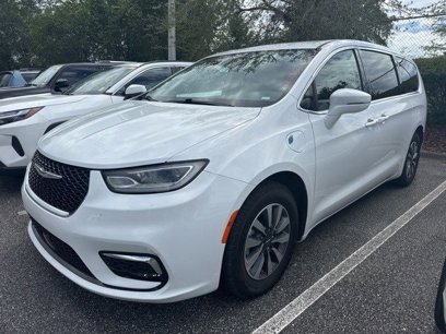 Used 2022 Chrysler Pacifica Touring-L