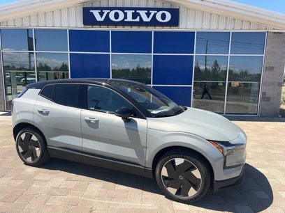 New 2025 Volvo EX30 Plus w/ Protection Package Premier
