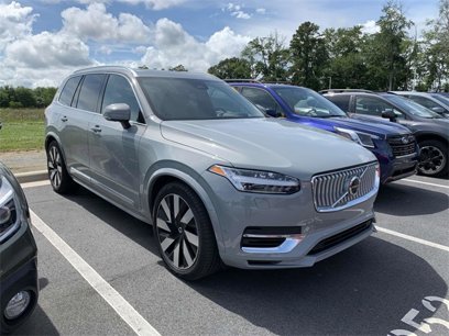 Used 2025 Volvo XC90 T8 Ultra