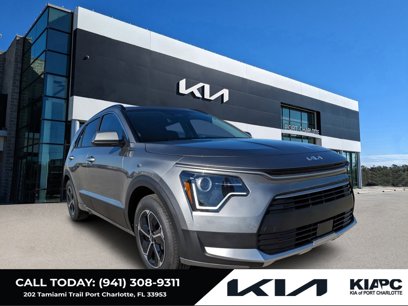 New 2025 Kia Niro EX