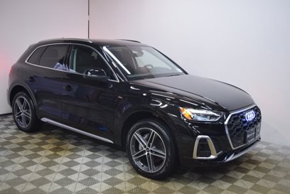New 2025 Audi Q5 e Premium Plus