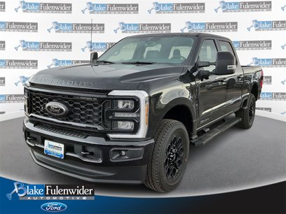 New 2025 Ford F250 Lariat w/ Black Appearance Package