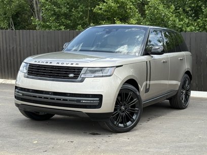 New 2025 Land Rover Range Rover SE