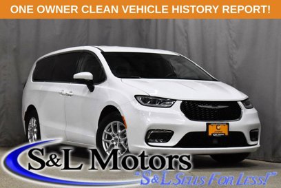 Certified 2023 Chrysler Pacifica Touring-L