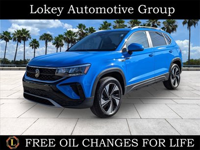 Certified 2024 Volkswagen Taos SE w/ Panoramic Sunroof Package