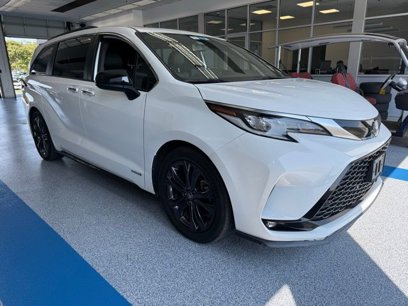 Used 2021 Toyota Sienna XSE w/ XSE Plus Package