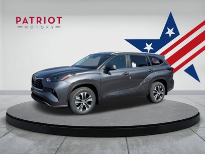 New 2025 Toyota Highlander XLE