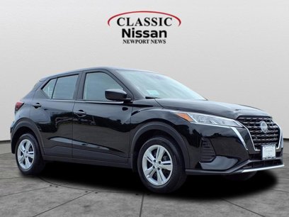 New 2025 Nissan Kicks Play S