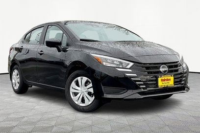 New 2025 Nissan Versa S w/ Trunk Package