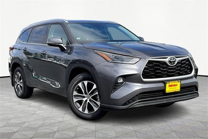 Used 2021 Toyota Highlander XLE