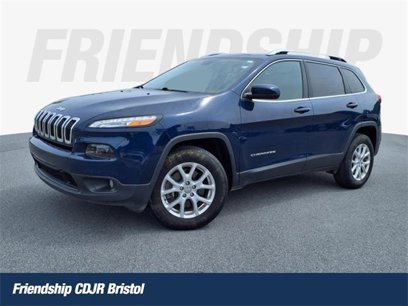 Used 2018 Jeep Cherokee Latitude w/ Cold Weather Group