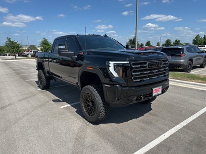 New 2025 GMC Sierra 2500 AT4 w/ AT4 Premium Plus Package