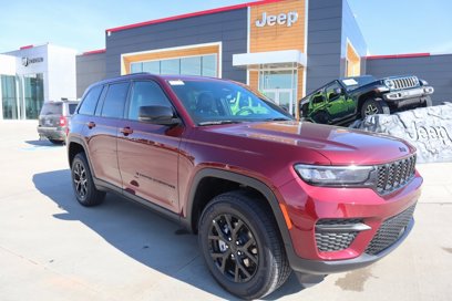 New 2025 Jeep Grand Cherokee Altitude