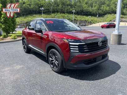Used 2025 Nissan Kicks SR w/ Illumination Package