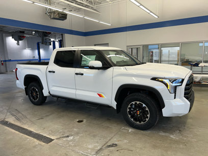 New 2025 Toyota Tundra SR5 w/ TRD Rally Package