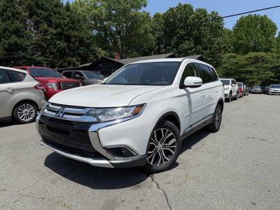 Used 2017 Mitsubishi Outlander SE