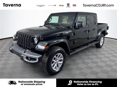 New 2023 Jeep Gladiator Sport