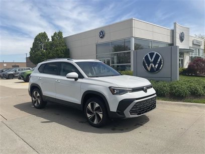 New 2025 Volkswagen Taos SE
