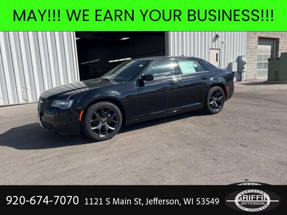New 2023 Chrysler 300 Touring w/ Safetytec Plus Group
