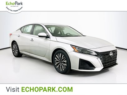 Used 2023 Nissan Altima 2.5 SV