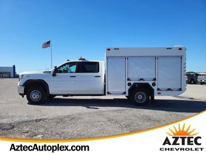 New 2023 GMC Sierra 3500 Pro w/ Convenience Package