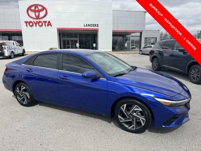 Used 2024 Hyundai Elantra SEL w/ Convenience Package